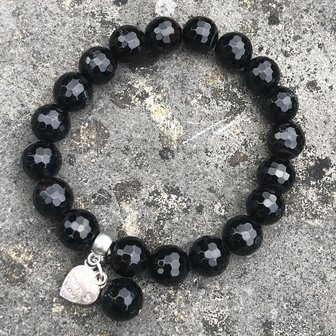 Armband van gefaceteerde onyx kralen