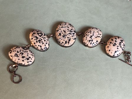 Prachtige grote 925 zilveren armband van dalmati&euml;r jaspis 