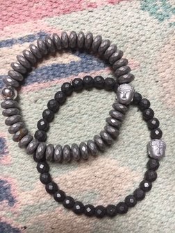 Armband van donker met hematiet met buddha