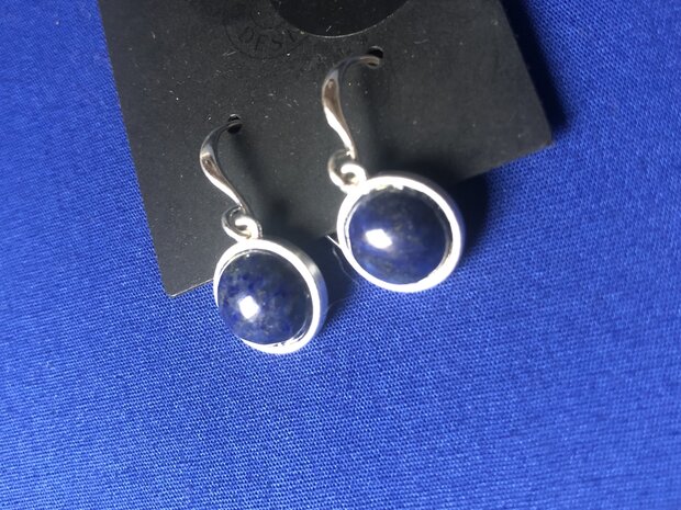 Mooie PILGRIM oorhangers met lapis lazuli